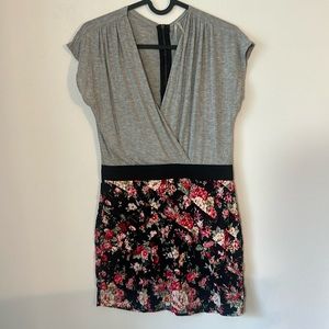 Mini Dress with patterned pleated skirt